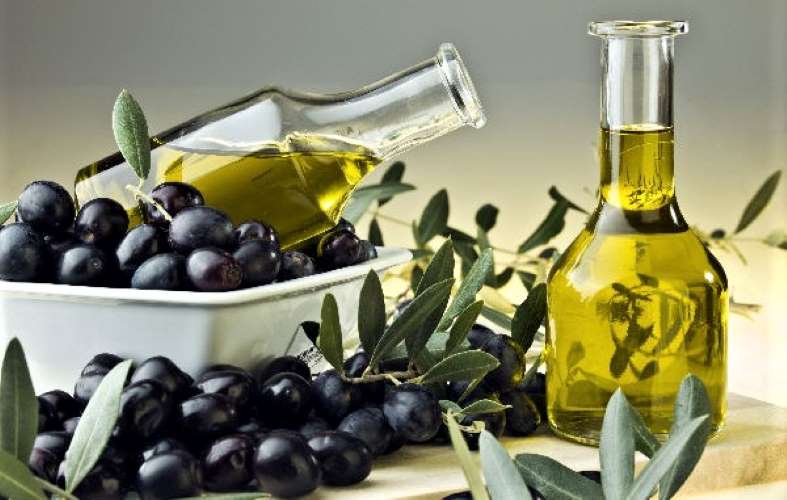 Italienisches Olivenöl Italienisches Olivenöl